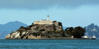 Alcatraz_Island_photo_D_Ramey_Logan