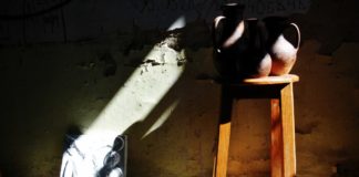 У Полтаві митці захопили закинуту будівлю в центрі міста_4