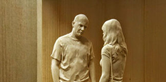 realistic-wood-sculpture-peter-demetz-4
