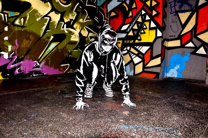 Герои, сошедшие с граффити от художницы Алексы Мид-2