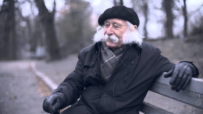 Агент обманным путем вывез более 100 картин украинского художника