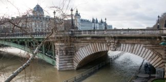 Лувр вынужден закрыть отдел исламских искусств