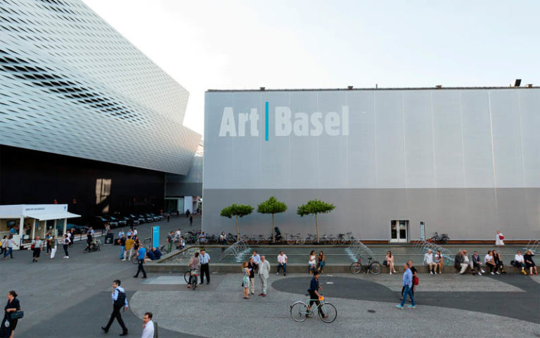 Art_Basel_2021_Messeplatz-2